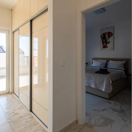 Nini House With Sea View In Pomer,istria Villa