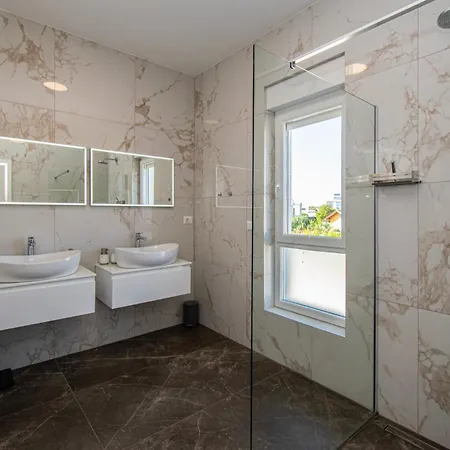 Nini House With Sea View In Pomer,istria Villa Peroj