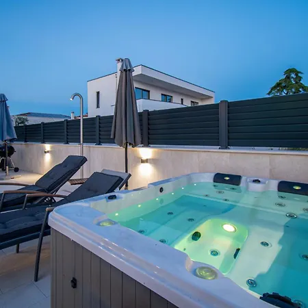 Nini House , Beautiful Sea View With Jacuzzi By Istrabook * Peroj
